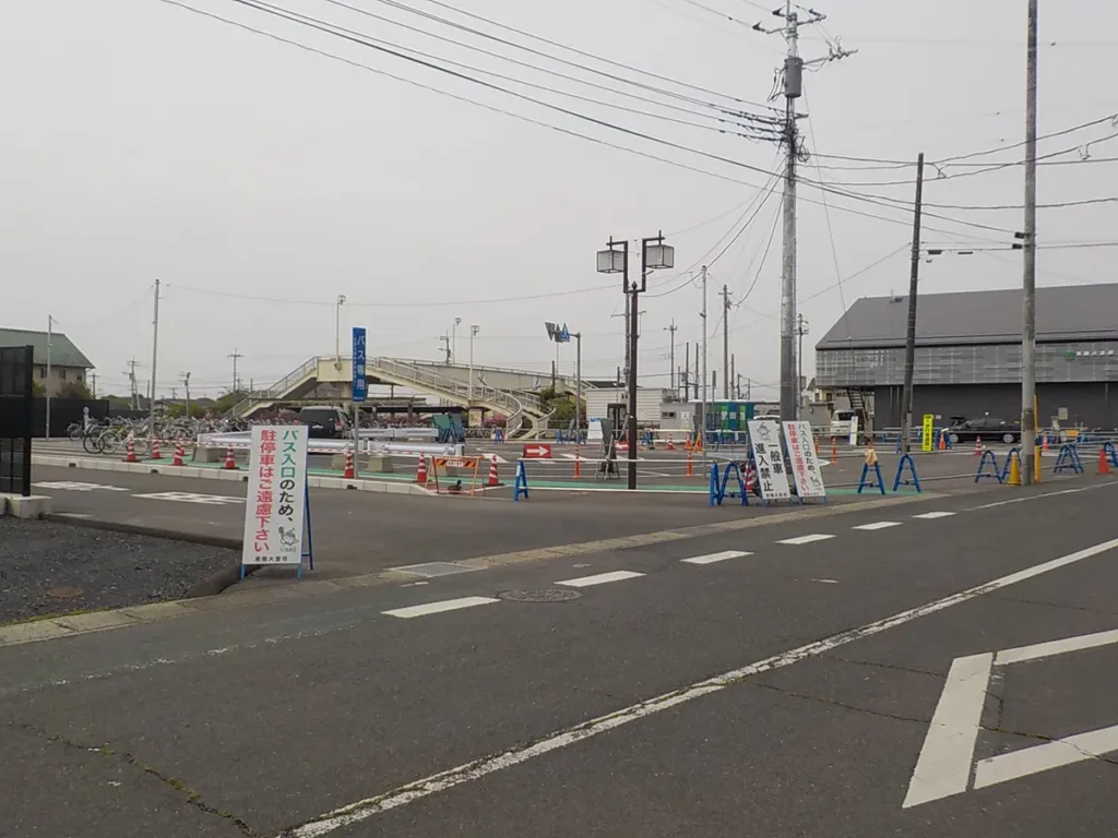 東口バスロータリー道路改良舗装工事