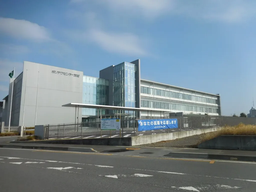 茨城職業能力開発促進センター屋根等改修工事